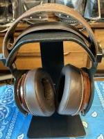 Kennerton Thror (Thor) – Planar-Magnetostat, in Holzkiste & Komplett