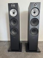 B&W Bowers & Wilkins 603 S2 Anniversary Edit. High End Standlautsprecher schwarz