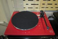 REGA Planar 3 in red mit Elys TA System