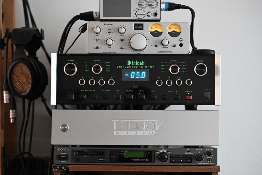 McIntosh McIntosh C42 Audio Control Center (1257866377) | Second