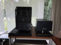 OCTAVE V 16 SINGLE ENDED Verstärker mit KT120 und 6550 Röhren sowie der Super Black Box