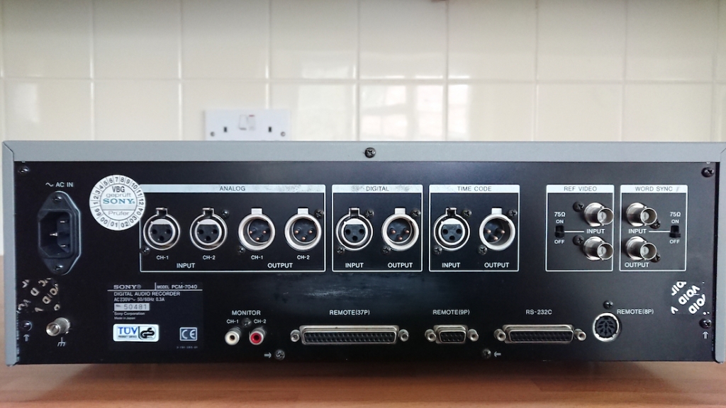 Sony High Quality Professional Digital Audio Tape Recorder PCM7040