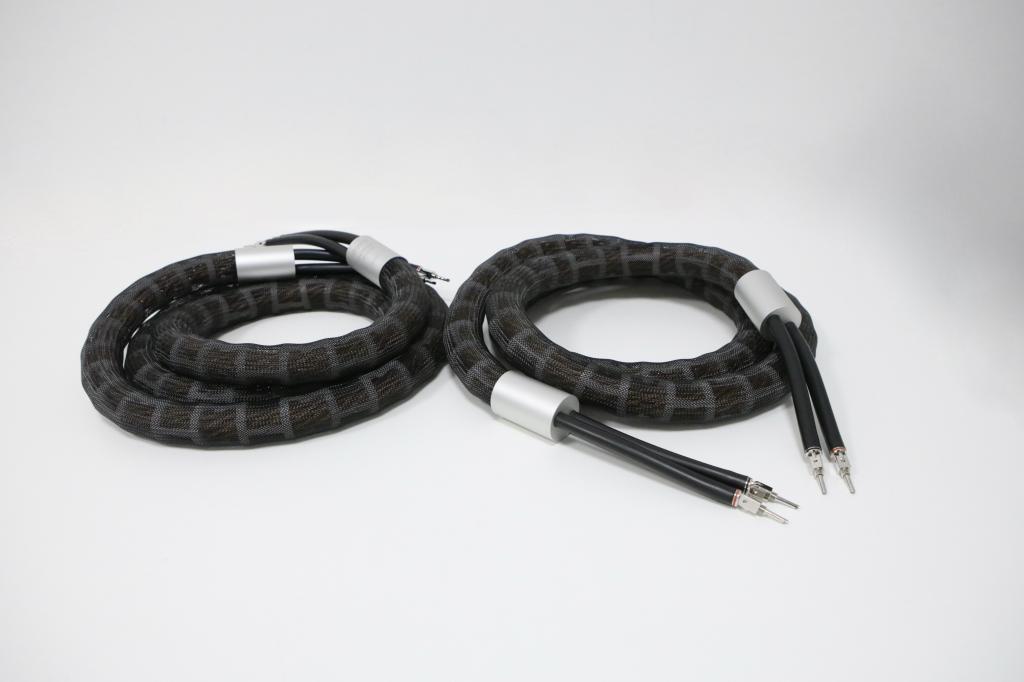 Inakustik Reference LS-104 Micro AIR Speaker Cable Review: A New Bench - The Audio Tailor