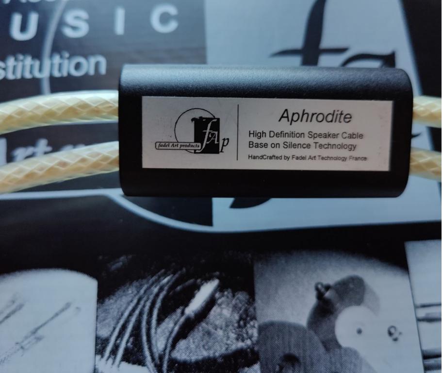 Aphrodite Speaker cable 2.5m & 1.2m XLR