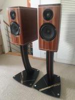 Illuminata RD18 mit Stands