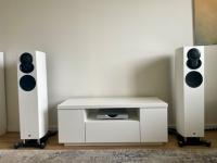 Akubarik Exakt white, black array