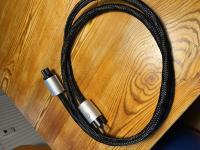 Ansuz A2 Netzkabel 2