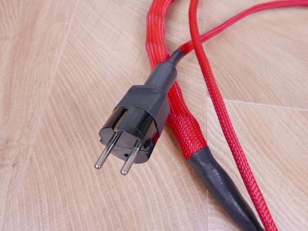 Red Label highend audio power cable 2,7 metre