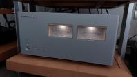 LUXMAN M900u power amp