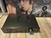 Röhren Vorverstärker mit zusätzlichen echten symetrischen Ein und Ausgängen