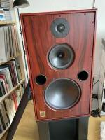 M 40.2