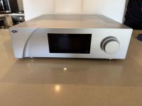 Vollverstärker mit Phono und Streaming Modul