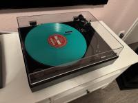 Magnat MTT990 Plattenspieler mit Audio Technica VMN40ML mit OVP