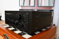AU-X1 integrated amplifier
