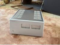 Luxman M-900u