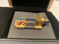 Porte cellule ACOUSTICAL SYSTEMS ARCHÉ GOLD