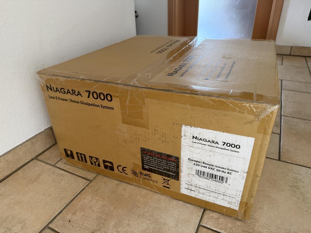 AudioQuest Niagara 7000 Power Conditioner Neu & OVP