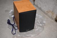 Q15.2 in cherry finish - flawless look and excellent working condition