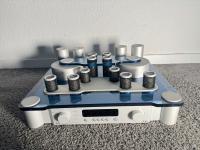 T+A T + A P10 P 10-2 High End Röhren Vorverstärker Vorstufe in silber