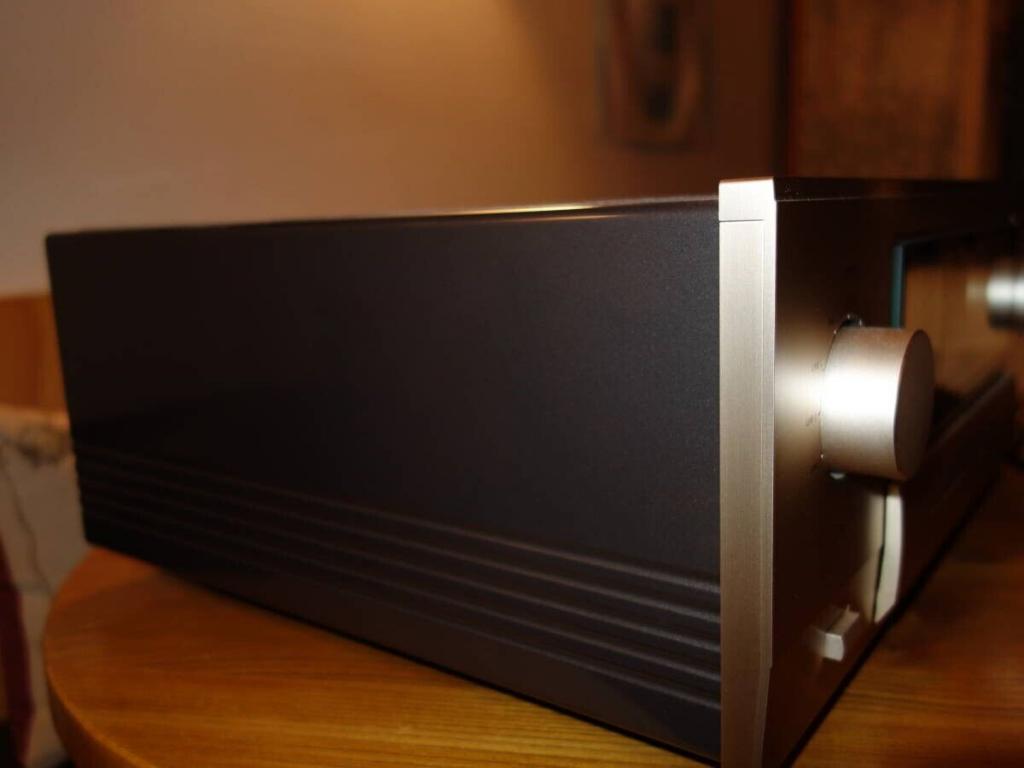 ACCUPHASE E-600 Integrated Amplifier