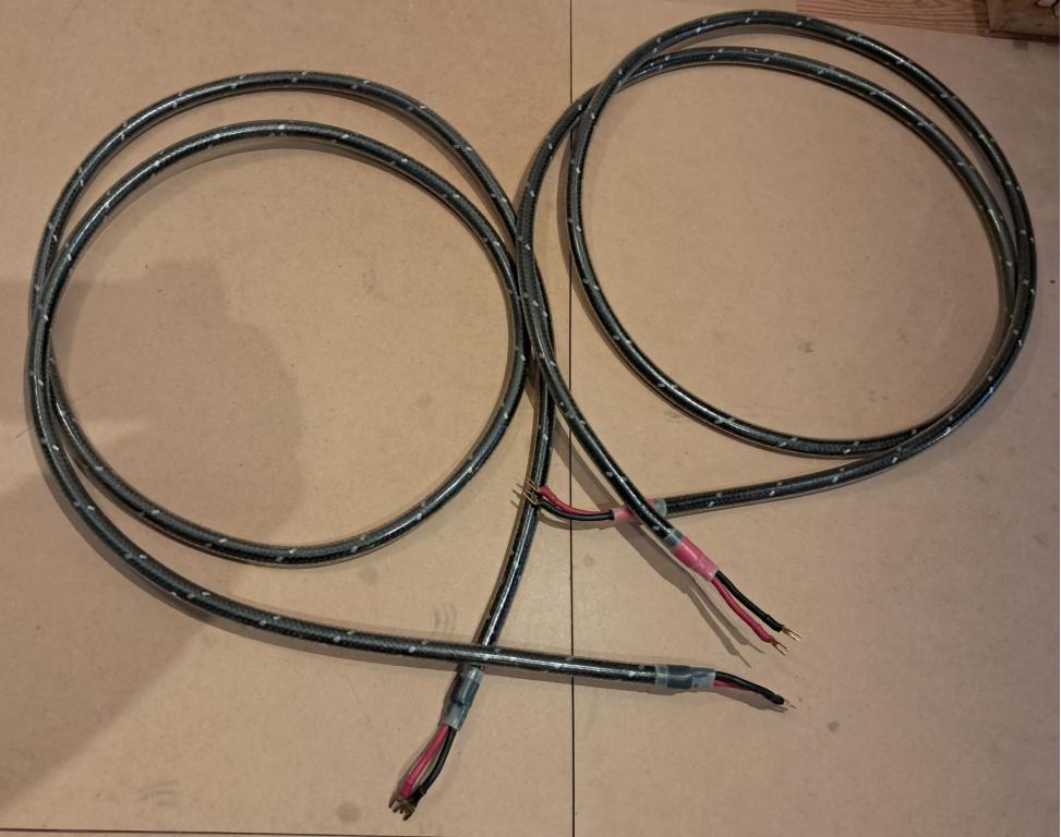 Straight Wire Straight Wire Virtuoso speaker cables (3m long)