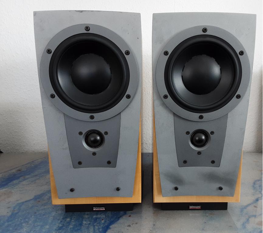 Dynaudio Contour (5455970313) Second-hand device Compact
