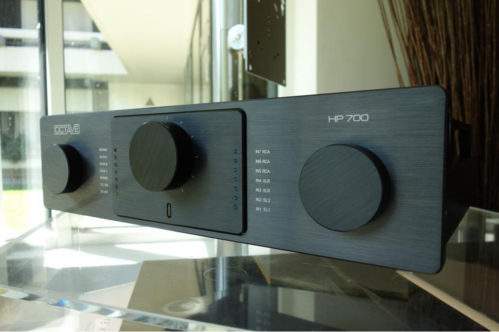 Octave HP 700