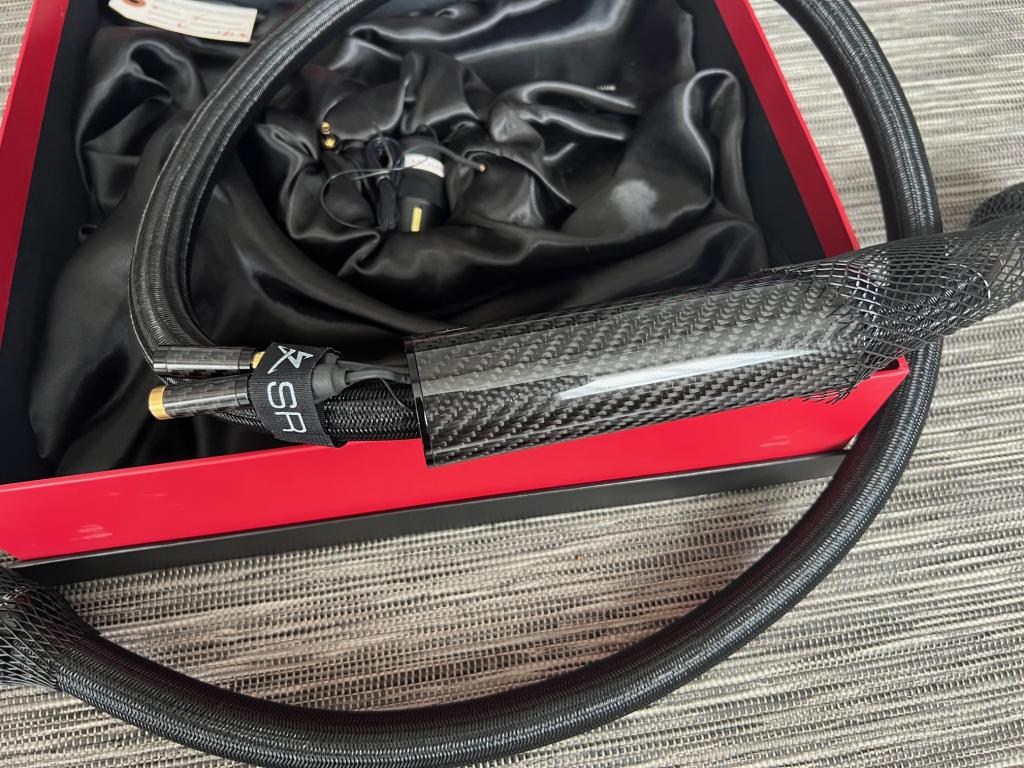 Synergistic Research SRX the best power cord in the world