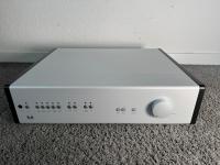 T+A T + A PA 1100 E High End Vollverstärker in silber-schwarz mit HDMI-Modul