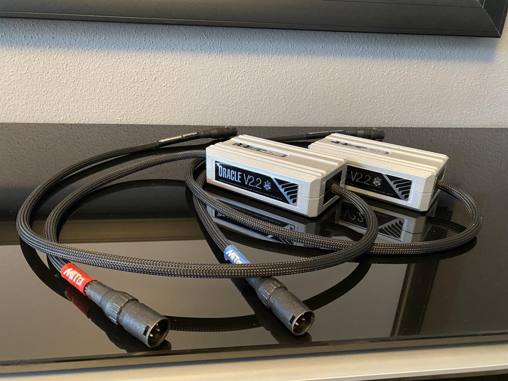 MIT Oracle V2.2 Pro XLR, 2 x 1,5 m (5858813830) Secondhand device