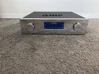 AVM AMP Audio Essential Pre High End Stereo Vorstufe mit Phono in Chrom