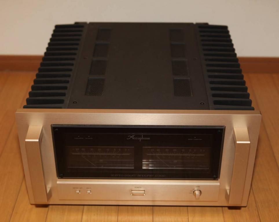 Accuphase Accuphase P-7100