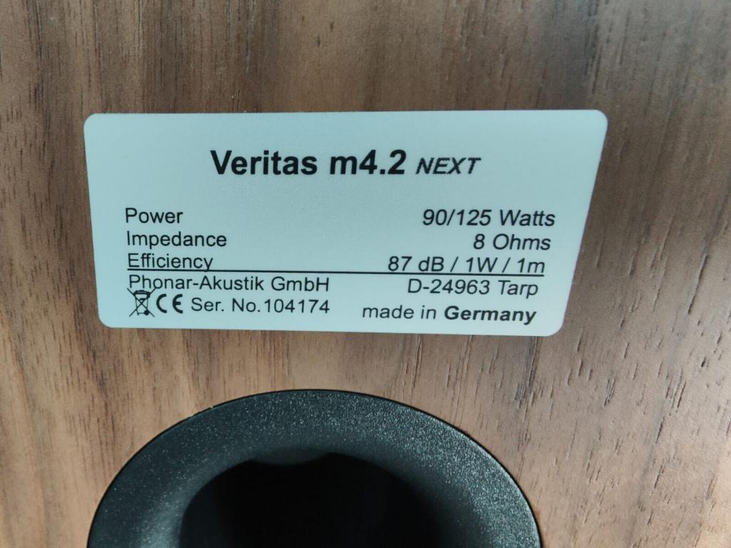 Phonar Veritas m4.2 next Kompaktlautsprecher in Walnuss