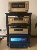Accuphase A-80 sowie C-2900 und DP-750 PIA-Geräte