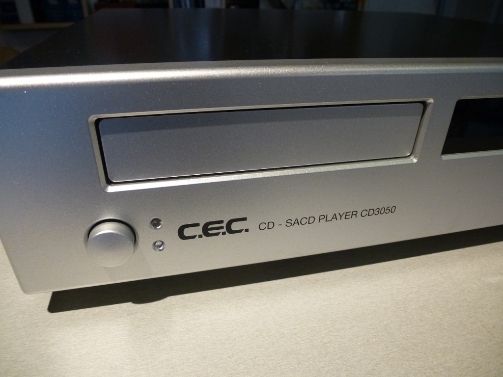 3050 SACD-/ CD- Player