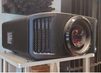 DLA-NX9-D-ILA Projektor