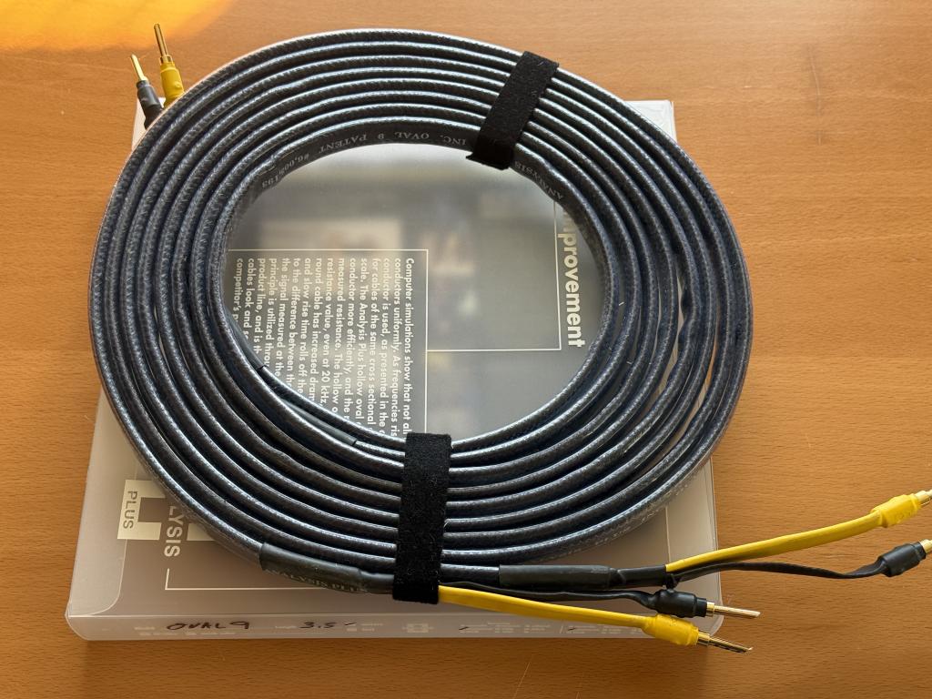 Analysis Plus Black Mesh Oval 9 Lautsprecherkabel 3,5m