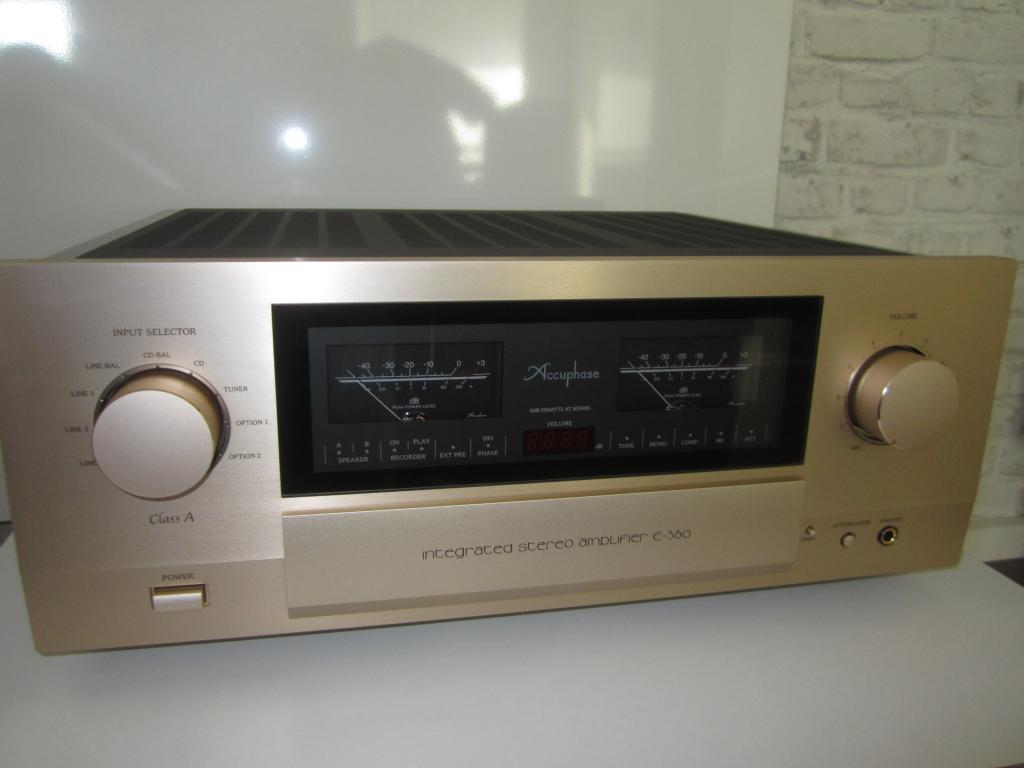 Accuphase E 560 mit DAC 60