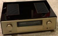 Accuphase C-3800.