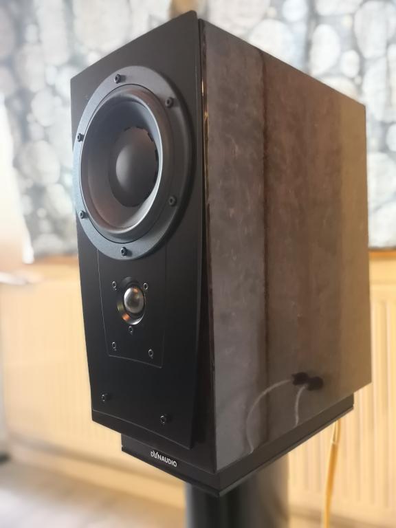 dynaudio contour 1.4