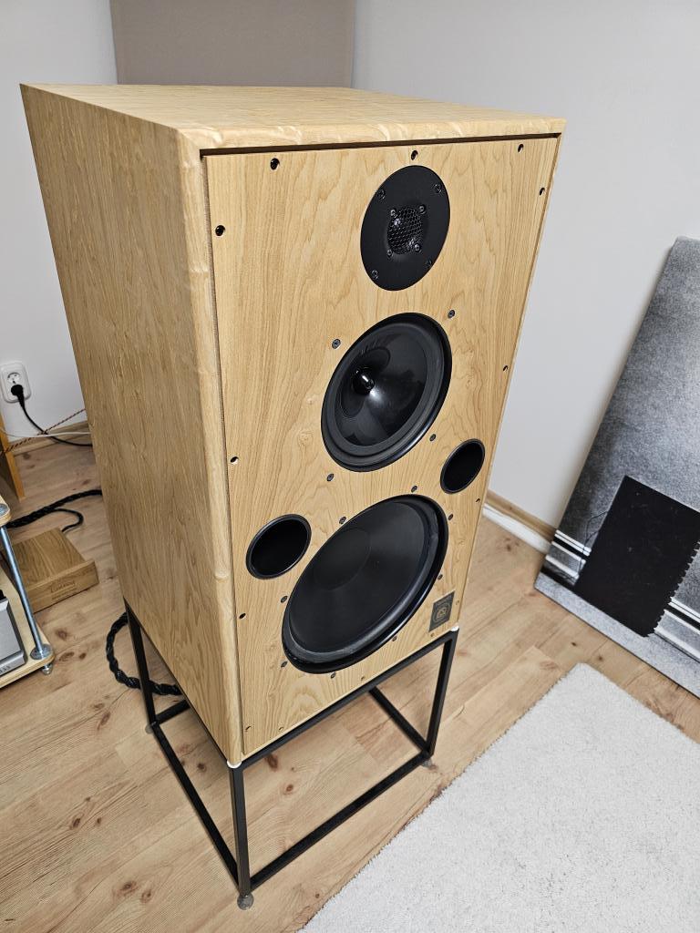 Monitor 40th Anniversary Edition