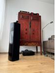 Bowers & Wilkins 804 D2 in high gloss piano black