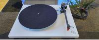 Rega Planar 6 mit RB 330 + Neo PSU (2 Monate jung)