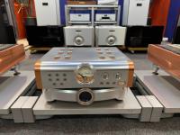 M400 Monoblocks and C2 Preamp - Free Shipping Worldwide