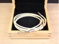 Valhalla 2 Reference high end audio interconnects RCA 1,5 metre