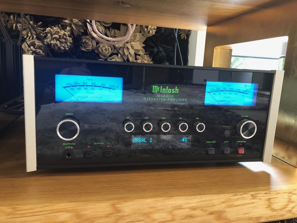 McIntosh MA 8900 Integrated Amplifier (7701758664) | Exhibit