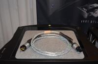 Valhalla 2 Power Cord 2,0m Länge , Aussteller , Top Zustand, zum Sonderpreis.