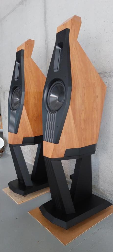 Lawrence Audio High End Lautsprecher Violin demo, as new