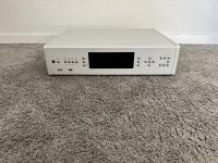 T+A T + A R 1000 E High End Stereo Receiver Vollverstärker + Streamer silber