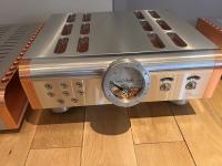 Dan D’Agostino HD preamplifier - original 230 V -